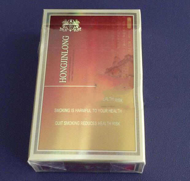 带鹰形标志的进口香烟